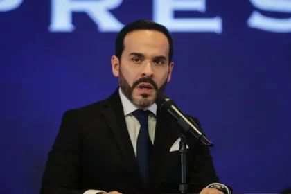 De la Espriella lidera respuesta estatal a paro armado en Magdalena