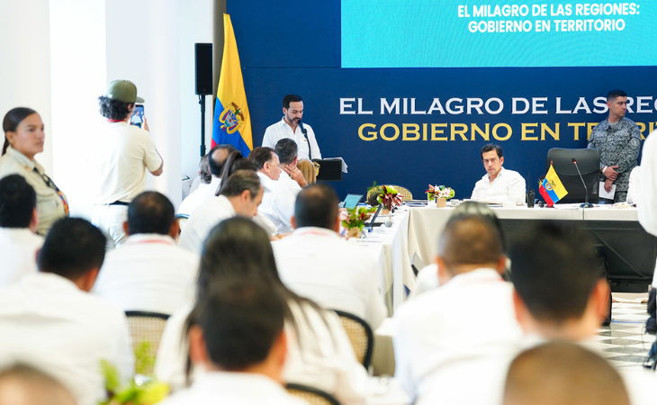 Gobierno lanza plan de choque para agilizar atención en salud